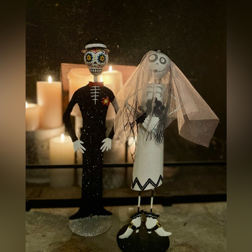 Pier 1 Day of the Dead Halloween Bride and Groom Set